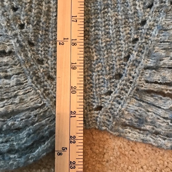 RUBY MOON Lrg Blue Cropped Distressed Sweater - Picture 7 of 8